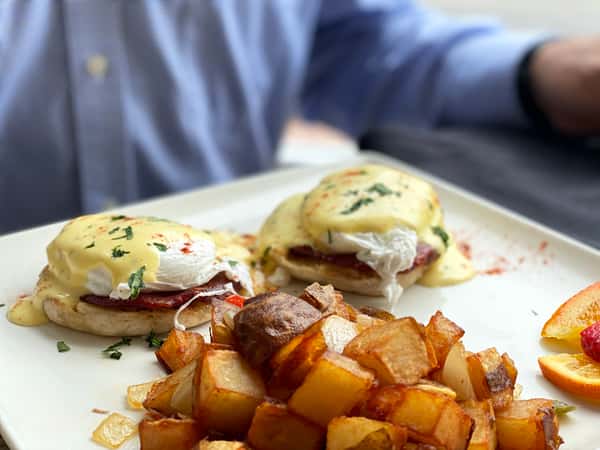 Eggs Benedict