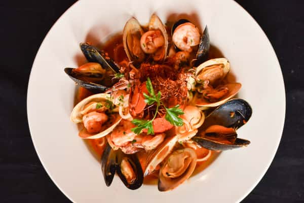 Linguine alla Pescatora
