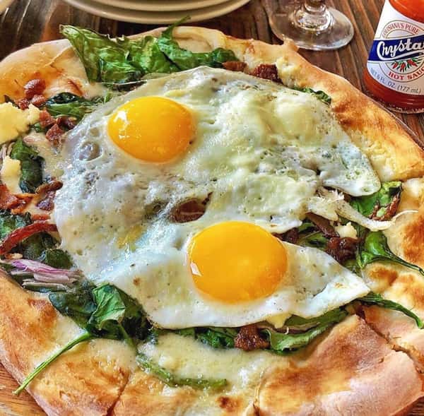 breakfast pizza