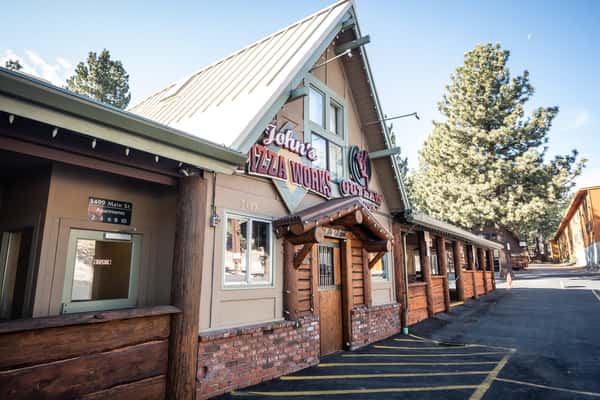 John's Pizza Works Johns Pizza Works & The Outlaw Saloon Restaurant