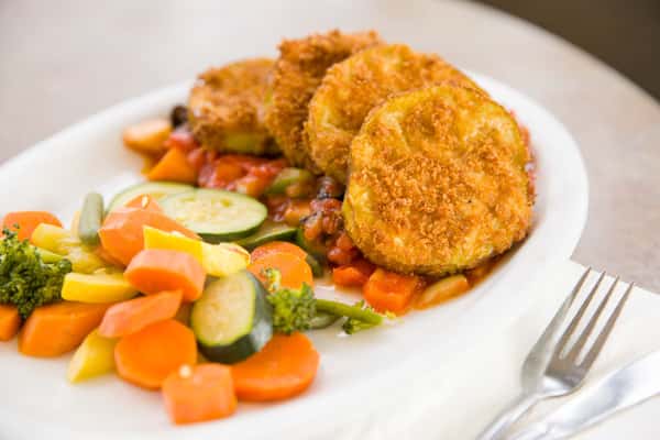 Danny's Deli & Grill Restaurant in Ventura, CA