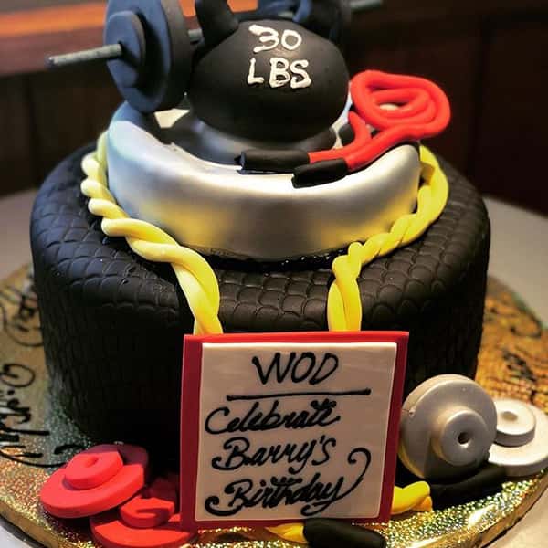 Custom Cakes Manhattan In The Desert American Restaurant In Palm Springs Ca