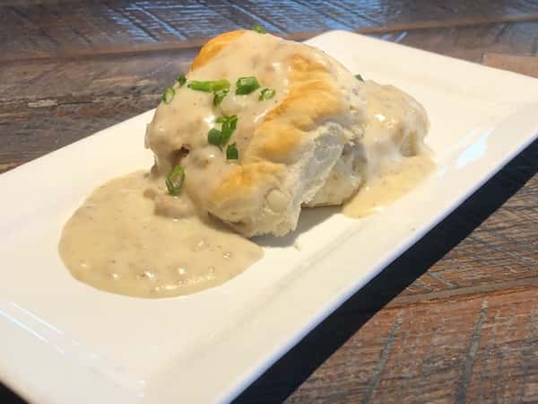 Biscuits & Gravy (570 cal.)