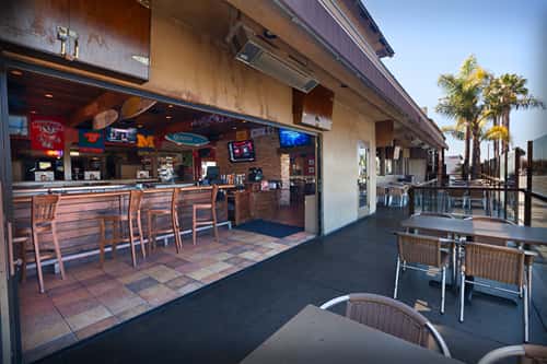 Indoor/outdoor bar