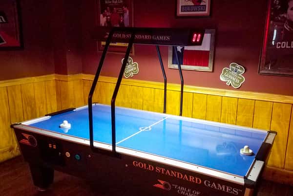 air hockey