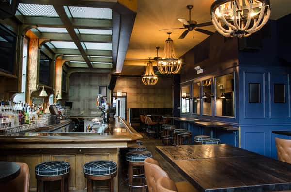 bar