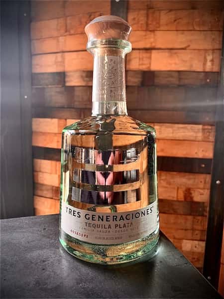 Tres Generaciones Plata