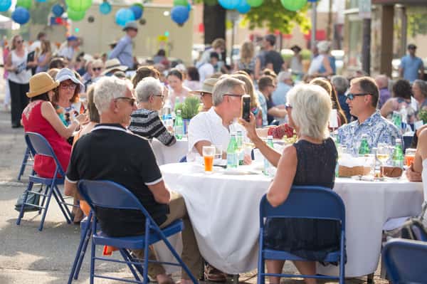 A HUGE thank you to Lauren Leary who captured the Meals on 4th night out on camera!