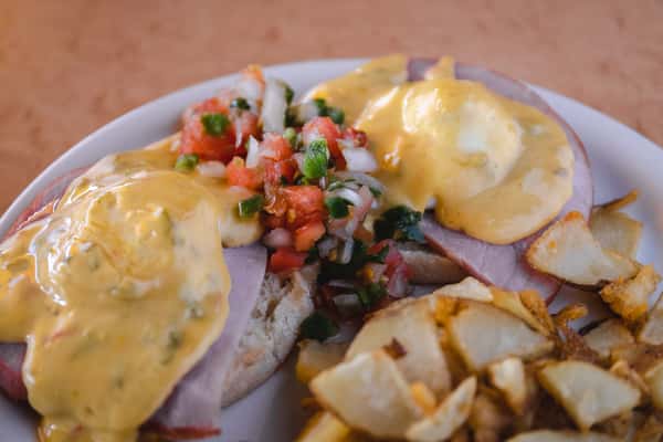 #53 Huevos Benitos