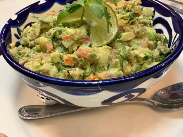 Homemade Chunky Guacamole
