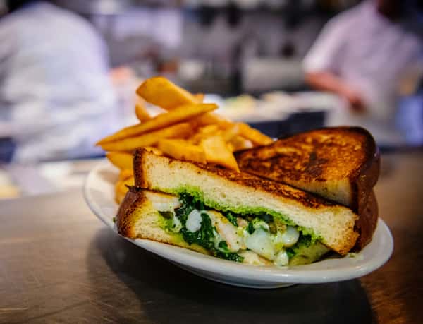 Grilled Shrimp and Pesto Melt