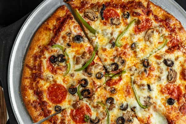 Deluxe Pizza 16"