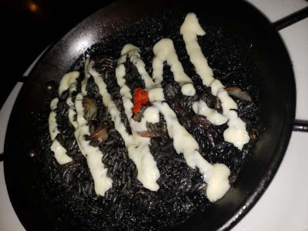 calamares en su tinta con Arroz