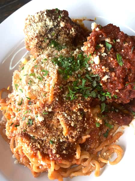SPAGHETTI AND MEATBALLS
