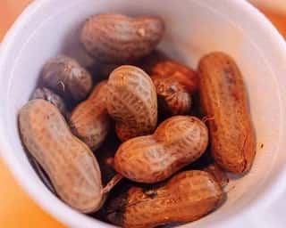 SMOKED BOILED PEANUTS