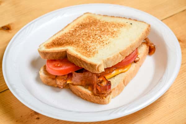 bacon egg and cheese sandwich