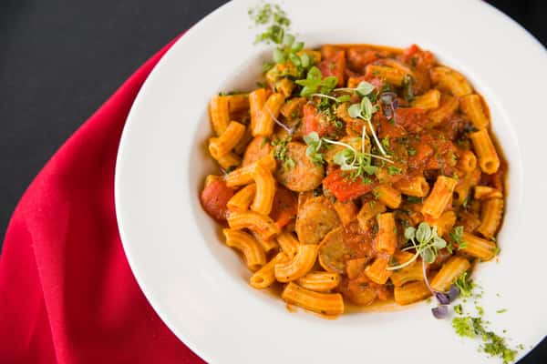 Pasta with meat and red sauce