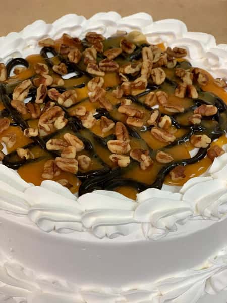 Turtle Sundae Cake