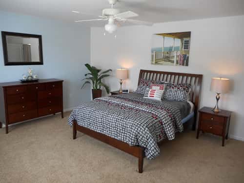 7 Bedroom Queen 2