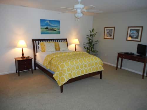 7 Bedroom Queen 1