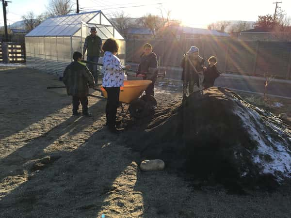 giving-back-great-full-gardens-health-food-restaurant-in-nv