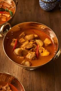 Curry (Yellow)**
