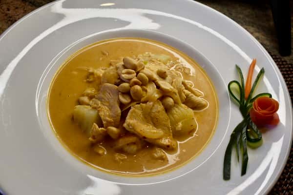 C4. Gaeng Mussamun