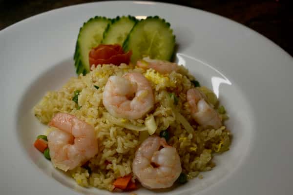 F1. Bahn Thai Fried Rice