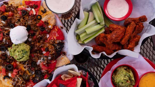 nachos wings
