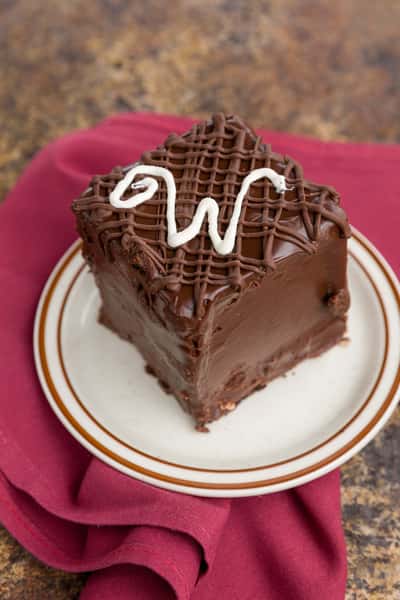 Winchesters Grill & Saloon American Restaurant in Ventura, CA