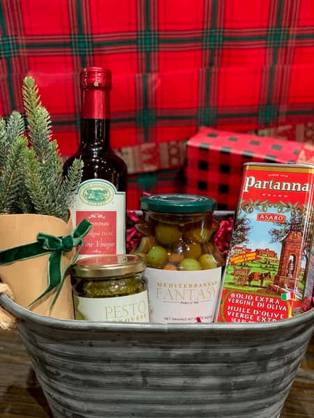 Gift Baskets Peirano's Italian Restaurant in Ventura, CA