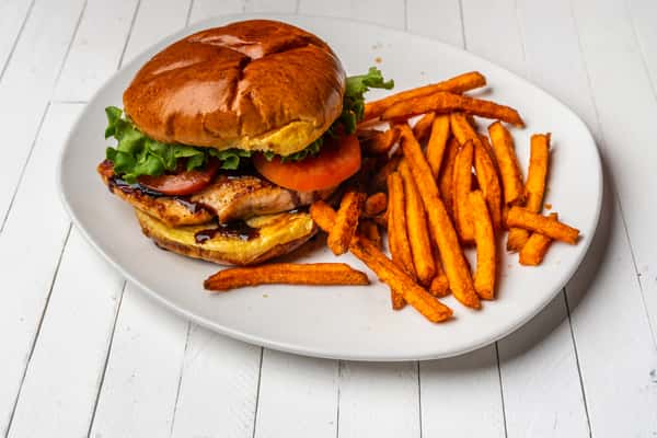 Grilled Salmon Sandwich