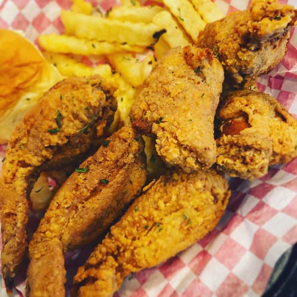 Boudin Wings & Fries