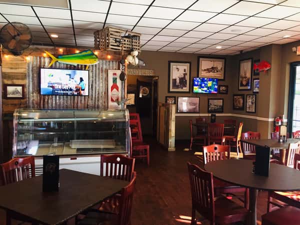 to Bluewater Grill Bluewater Grill and Bar Seafood