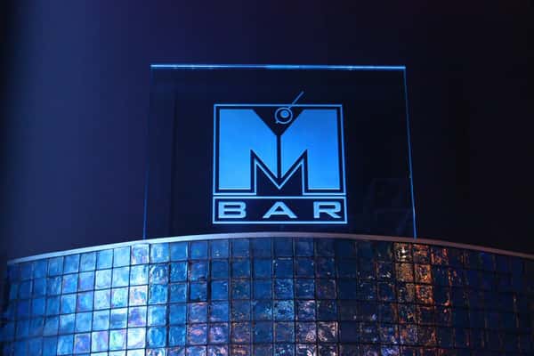 m bar sign