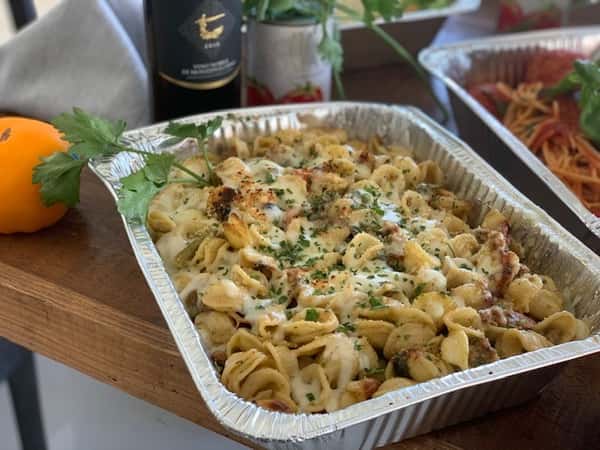 tray of tortellini