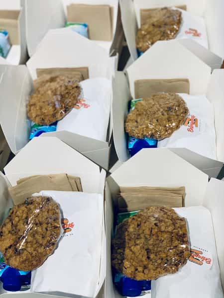 boxed meals with cookie to go