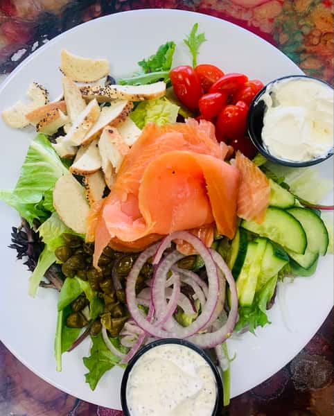 Lox Bagel Salad