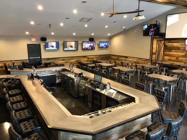 McHenry - Salerno's Inside Bar/Restaurant Area