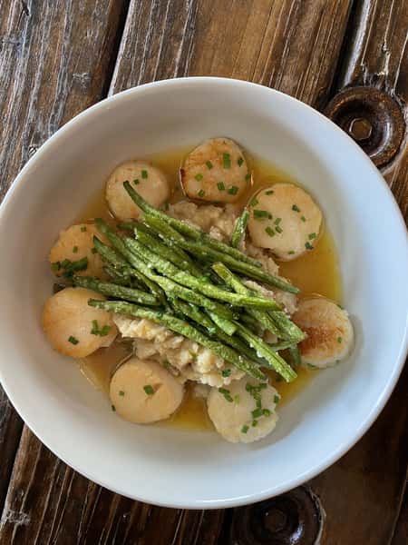 White Wine Scallops