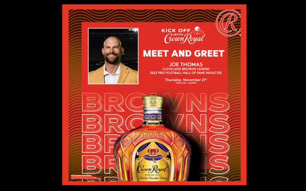 Meet & Greet with Joe Thomas at Winking Lizard Lakewood - Winking