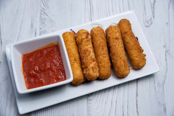 Mozzarella Sticks (5)