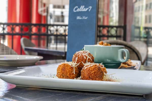 Gallery - Cellar 7 Bar & Bistro - American Restaurant in Houston, TX