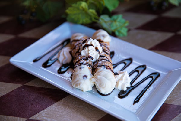 Sweet Cannolis