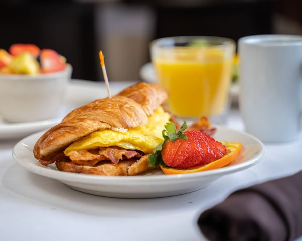 Breakfast Croissant*
