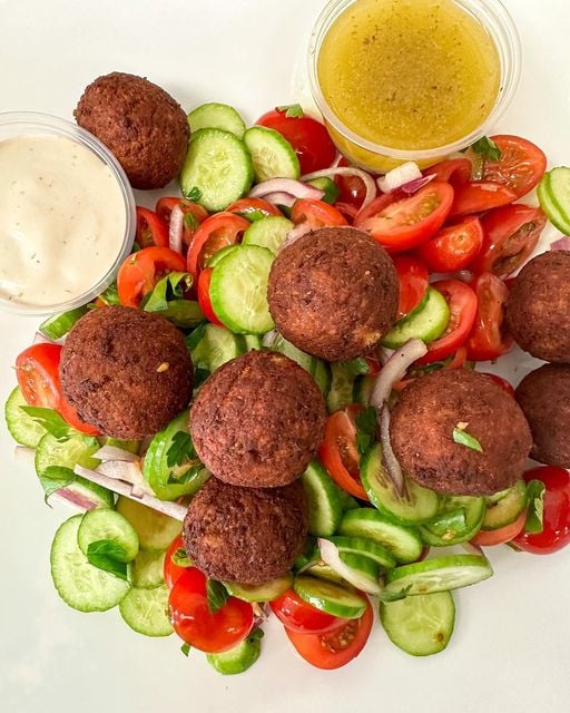Falafel Salad