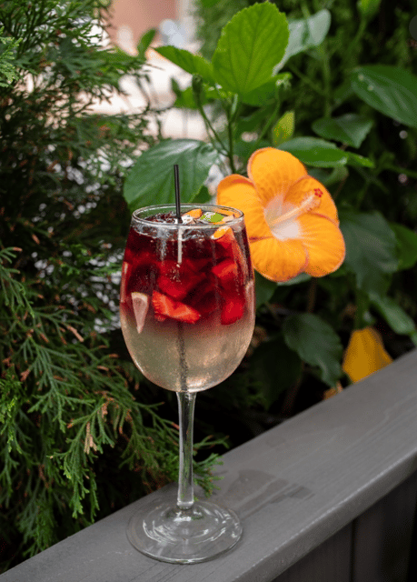 White Peach Sangria
