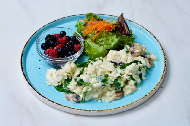 Healthy Egg White Scramble