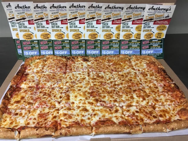 CRAZY PARTY SIZE PIZZA BIG FOOT GAINT PIZZA 1 Fresh Topping , 28