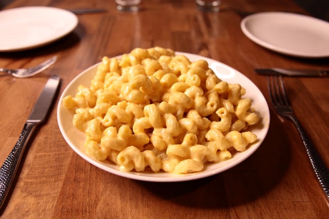 Mac n Cheese The Refinery American Restaurant in Andover, NH